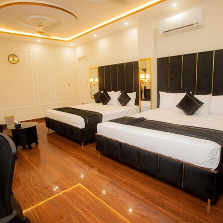 Hotel White Season Gulberg Лахор Екстериор снимка