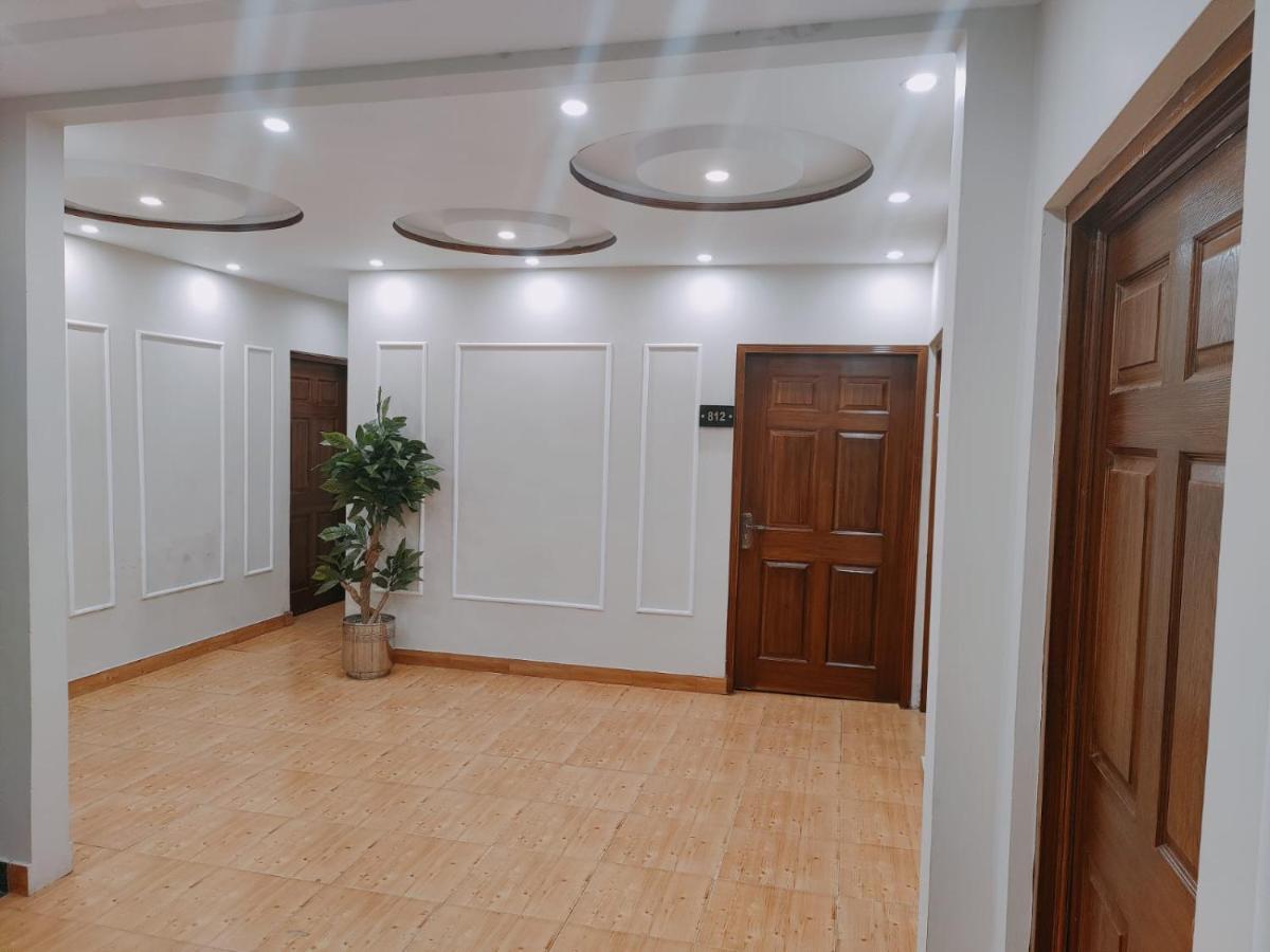 Hotel White Season Gulberg Лахор Екстериор снимка