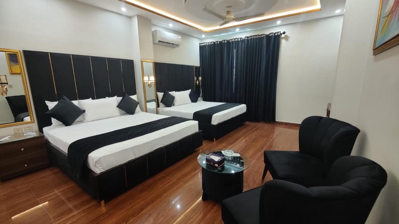 Hotel White Season Gulberg Лахор Екстериор снимка