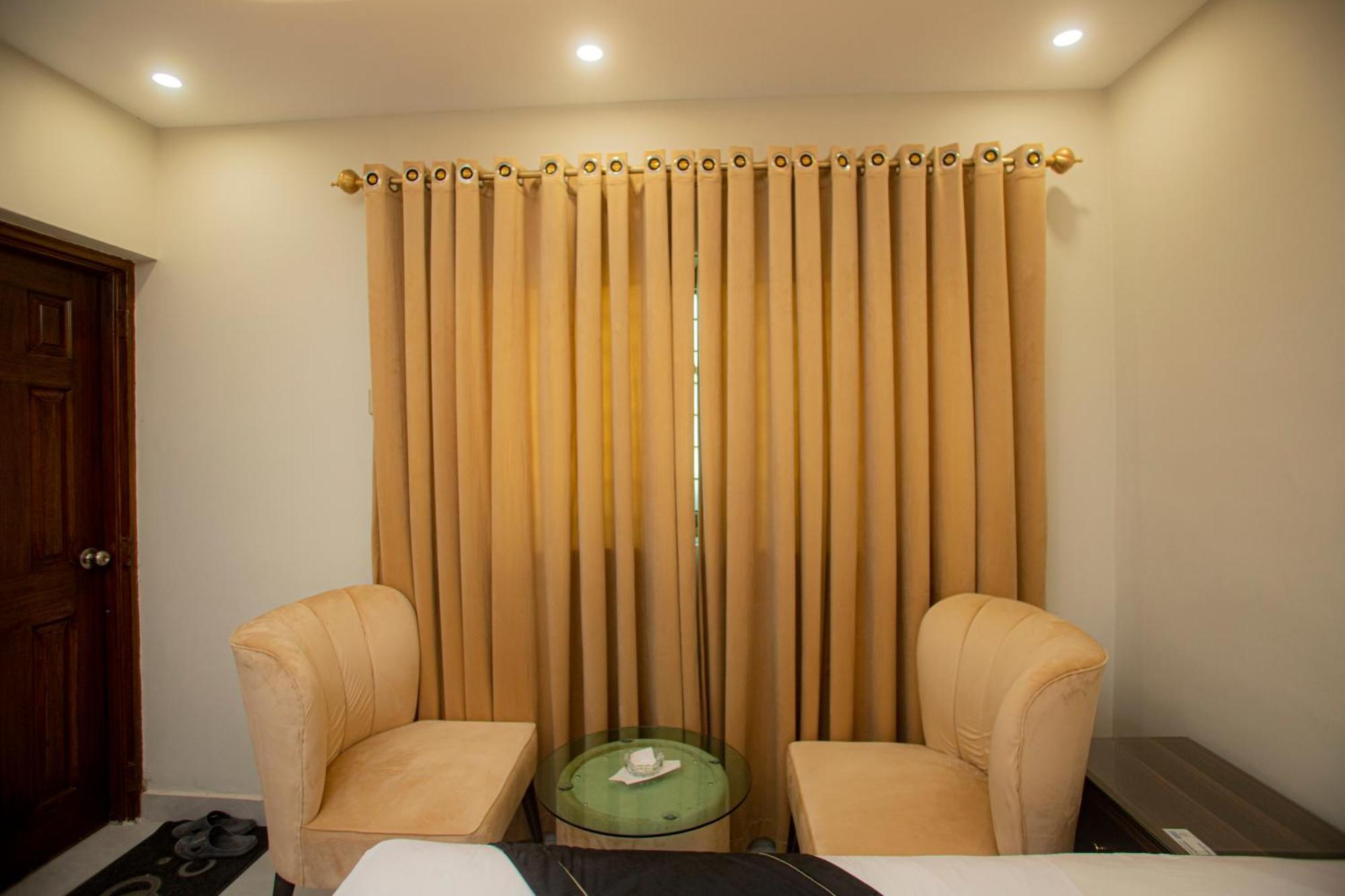 Hotel White Season Gulberg Лахор Екстериор снимка